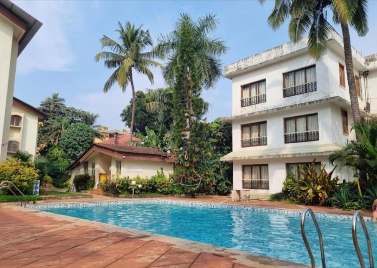 Poolside Apartment - Bliss By The Pool Candolim Goa Exterior photo